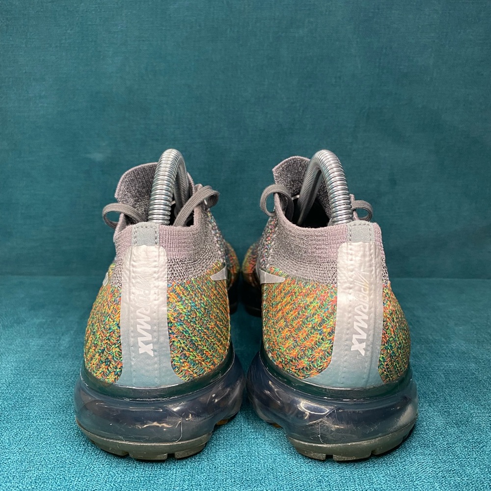 Nike Air Vapormax Flyknit KALEIDOSCOPE Size 8.5 Women's - Picture 2 of 8